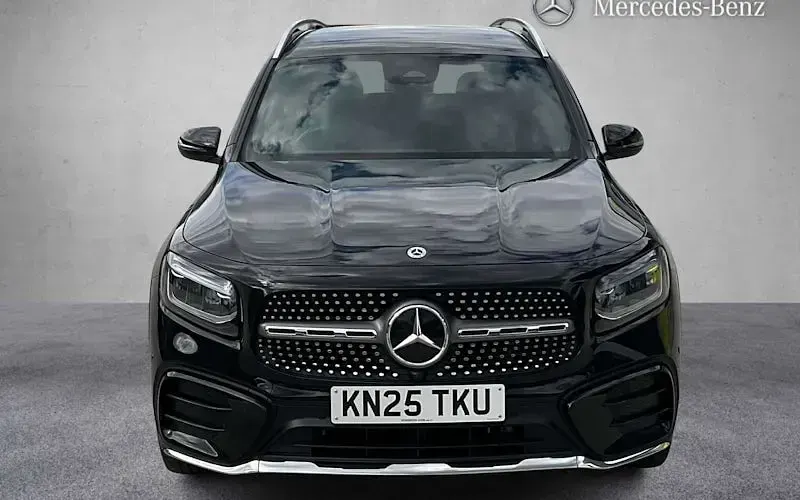 Used Mercedes GLB200 Executive 163 HP (119 kW) 2025 SUV