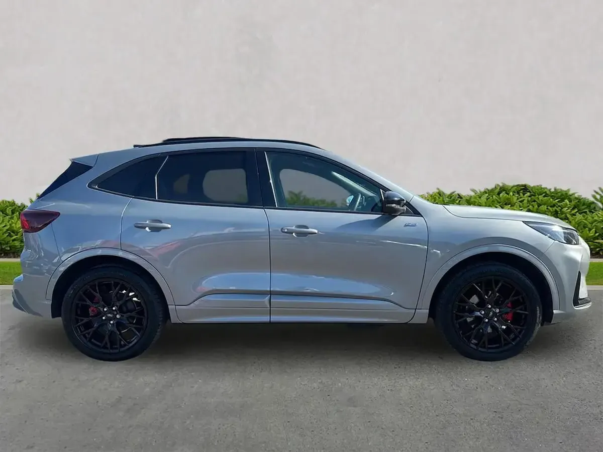Used Ford Kuga ST-Line X 243 HP (178 kW) 2025 Silver SUV
