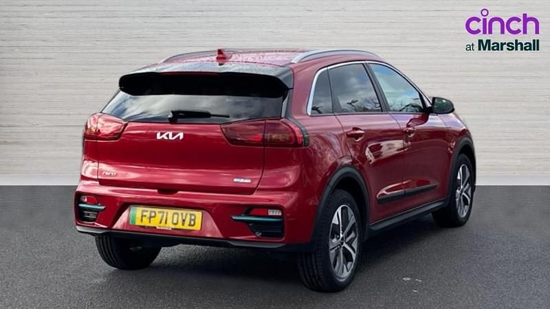 Used Kia e-Niro 150 kW (204 HP) 2021 Red SUV