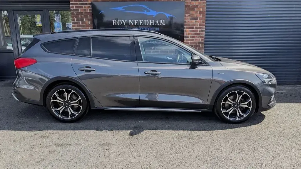 Used Ford Focus Active X 150 HP (110 kW) 2022 Grey Estate