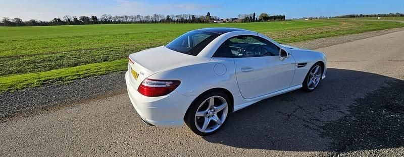 Used Mercedes SLK250 AMG 201 HP (147 kW) 2013 White Cabriolet