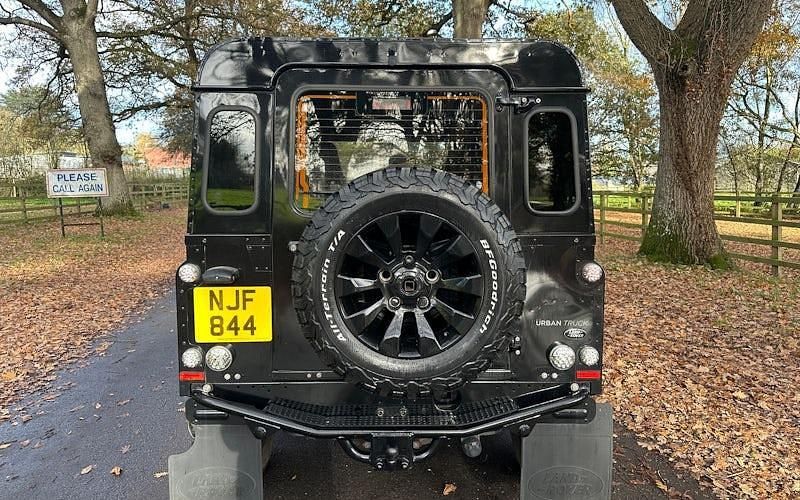 Usado Land Rover Defender 124 HP (91 kW) 2015 Carrinha