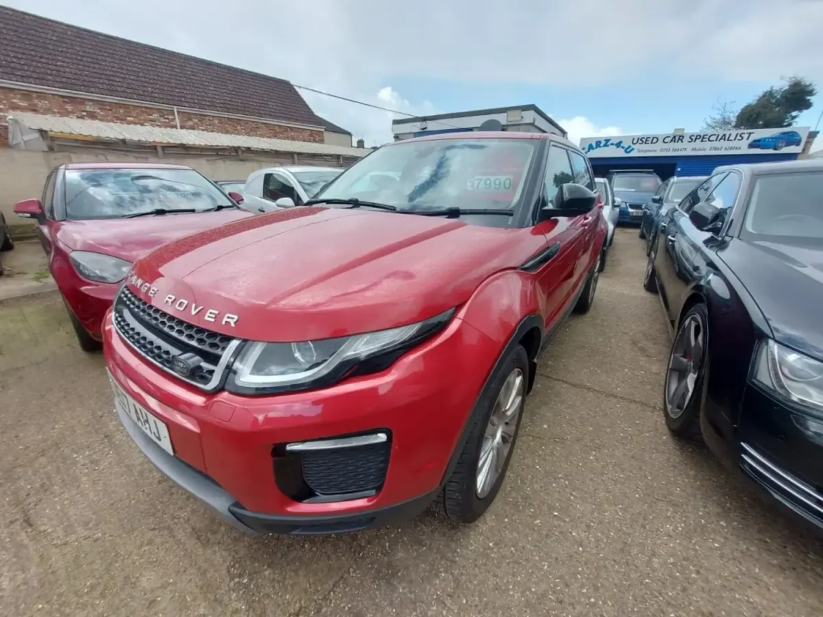 Used Land Rover Range Rover evoque SE 150 HP (110 kW) 2017 Red SUV