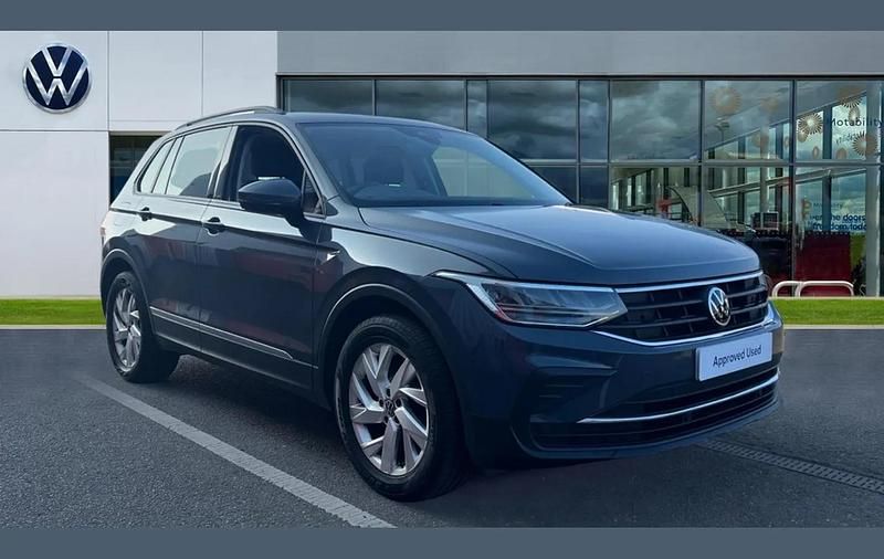 Used VW Tiguan Life 147 HP (108 kW) 2022 Grey SUV