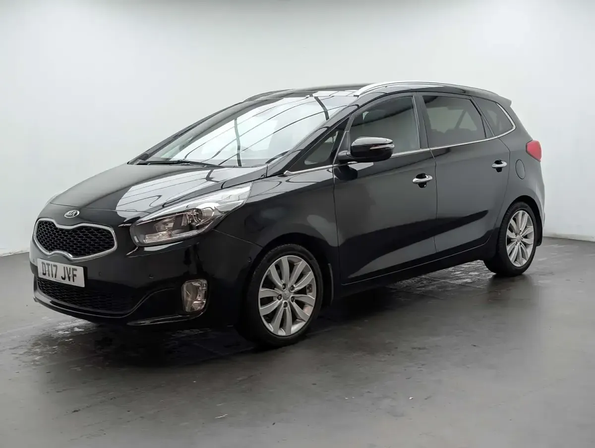 Used Kia Carens 2017 Black MPV