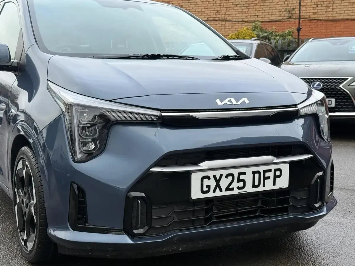 Second-hand Kia Picanto 2025 Albastru Hatchback