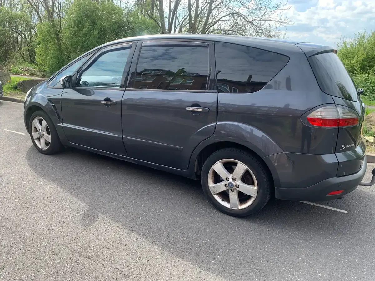 Used Ford S-MAX Titanium 140 HP (102 kW) 2008 Grey MPV