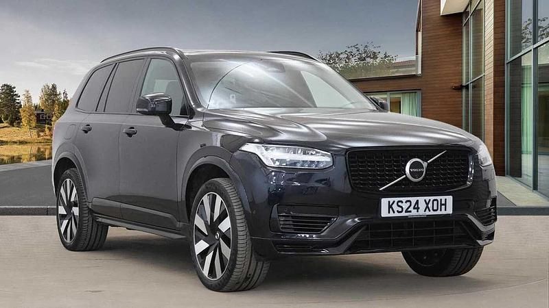 Used 2024 Volvo XC90 Plus SUV | £46,490 (Good price) - Image 1/4