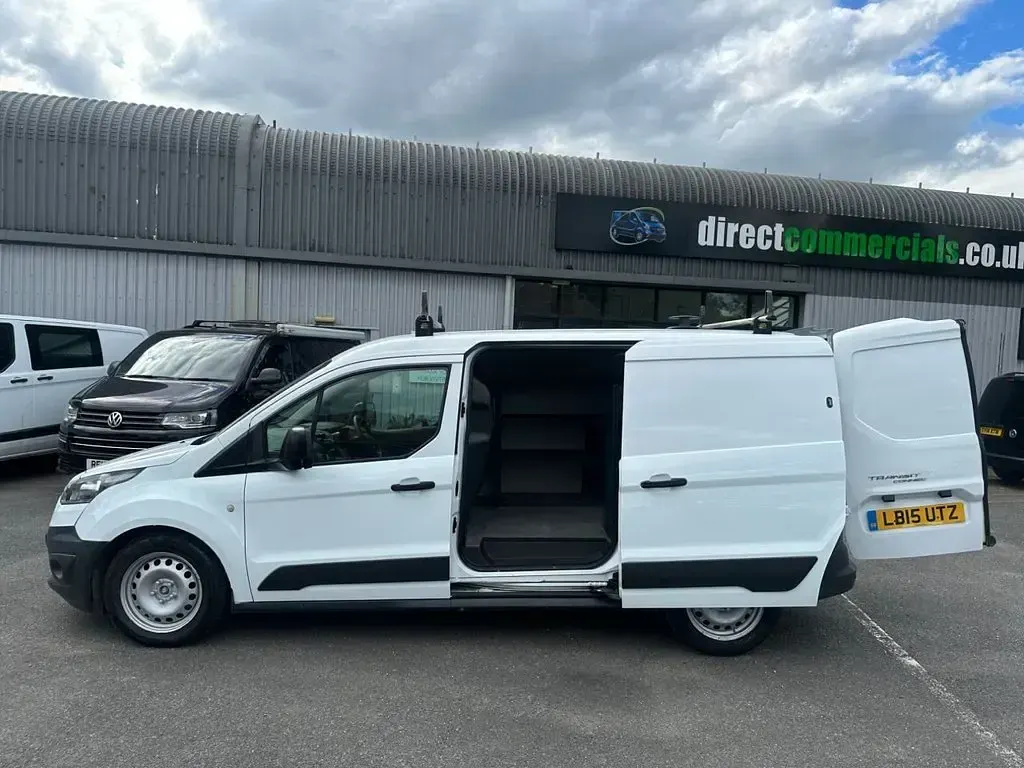 Used Ford Transit Connect 95 HP (69 kW) 2015 White MPV