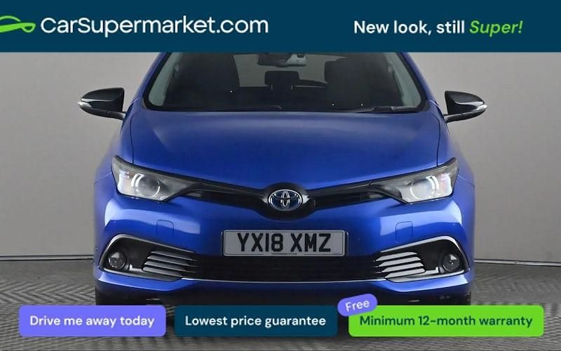 Used Toyota Auris Hybrid Design 136 HP (100 kW) 2018 Blue/black Hatchback