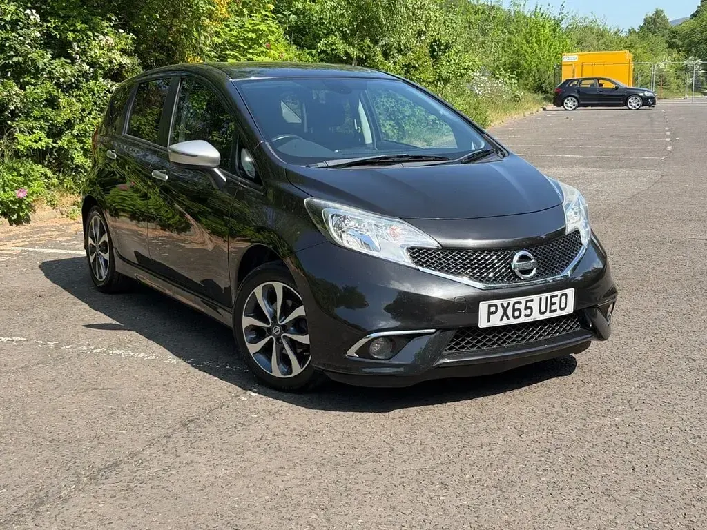 Used Nissan Note N-TEC 80 HP (58 kW) 2015 Black Hatchback