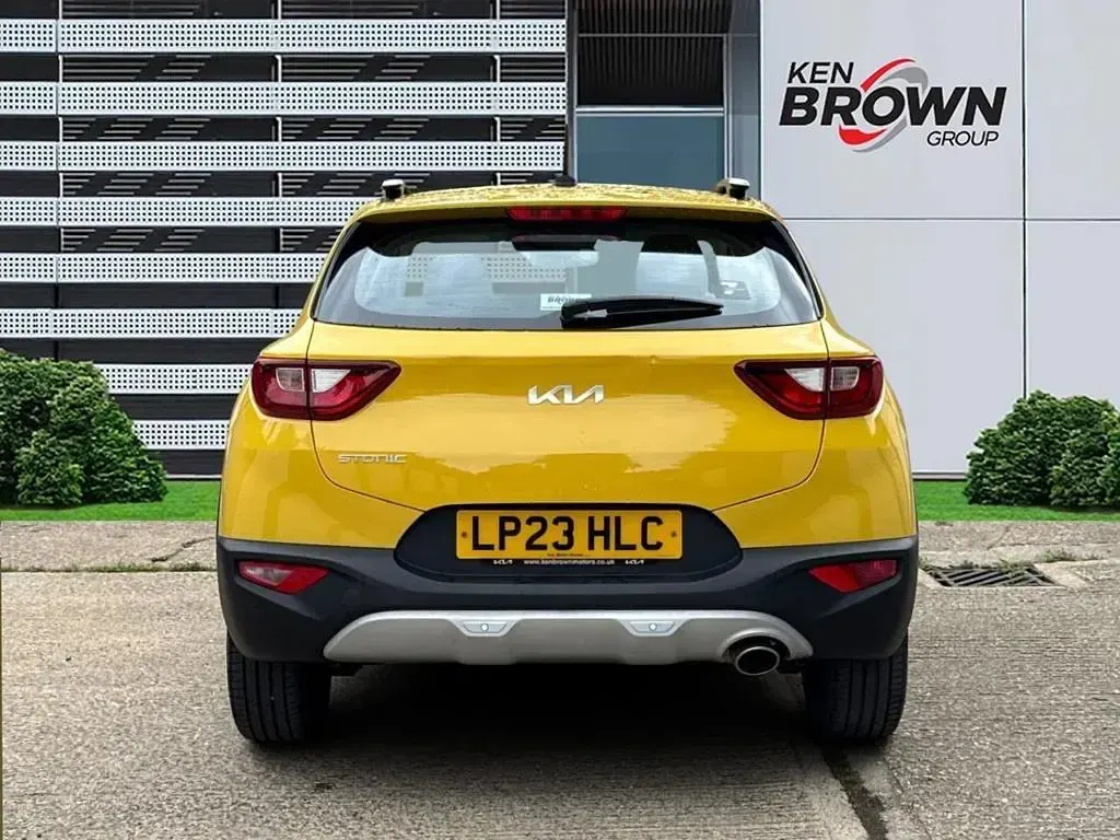 Used Kia Stonic 2023 Yellow SUV