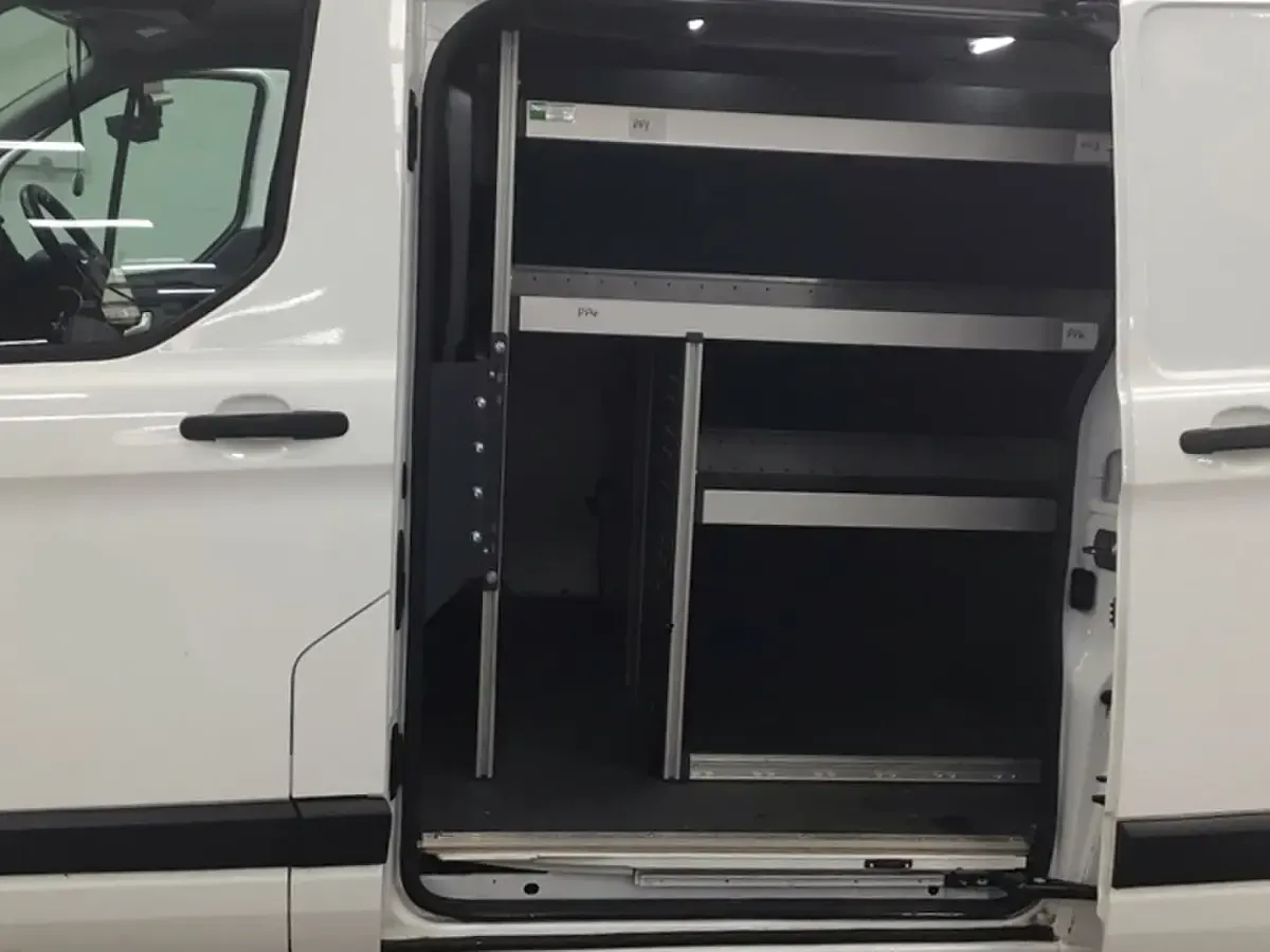 Used Ford Transit Custom Trend 105 HP (77 kW) 2023 White Van