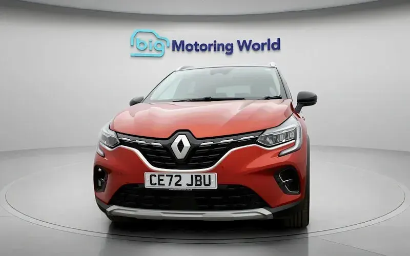 Begagnad Renault Captur Techno 143 HK (105 kW) 2024 SUV