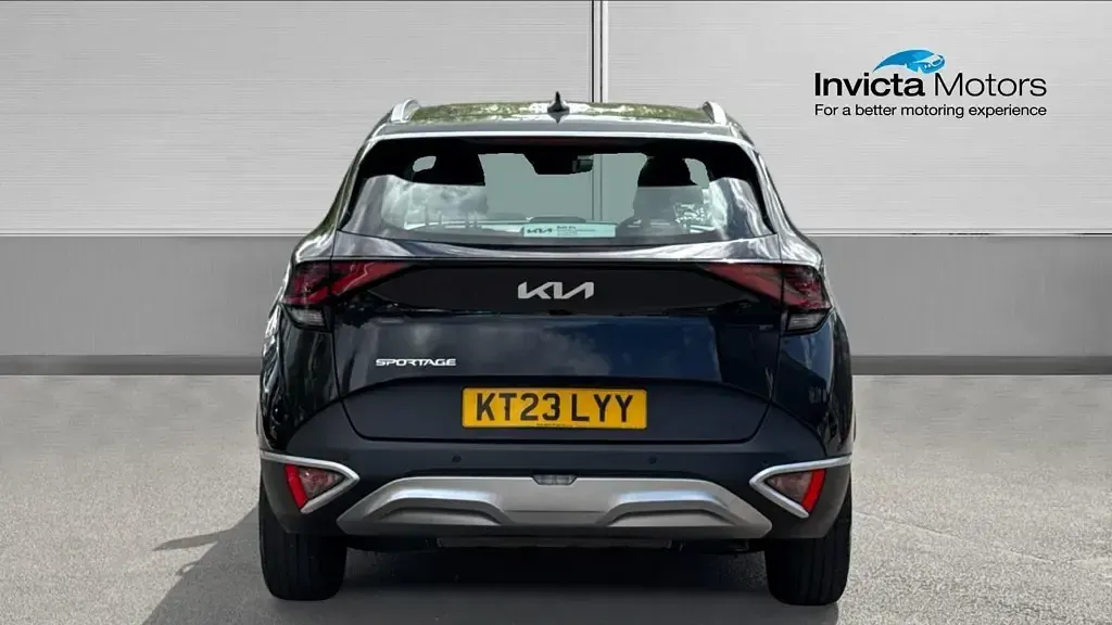 Used Kia Sportage 148 HP (108 kW) 2023 Phantom black metallic SUV