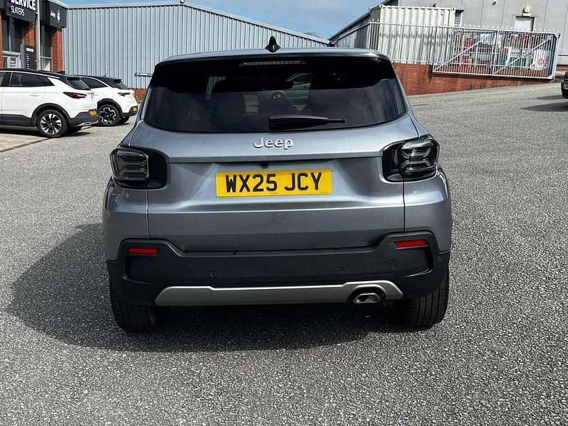 Used Jeep Avenger Summit 100 HP (73 kW) 2025 SUV