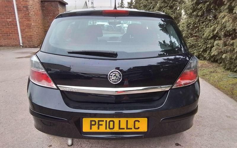 Used Vauxhall Astra Club 2010 Black Hatchback