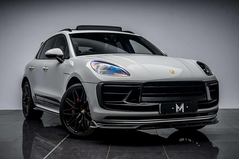 Used Porsche Macan 440 HP (323 kW) 2024 Grey SUV
