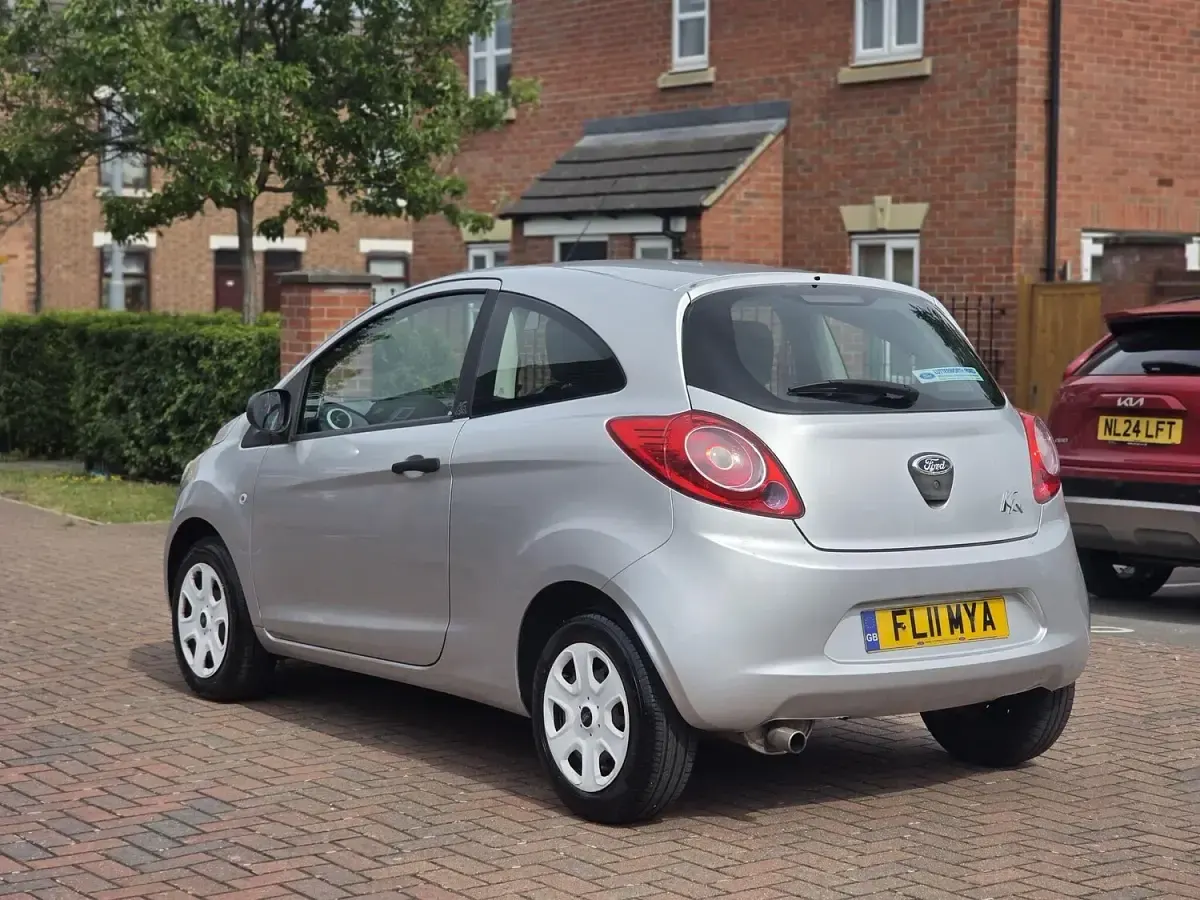 Used Ford Ka Studio 69 HP (50 kW) 2011 Silver Hatchback