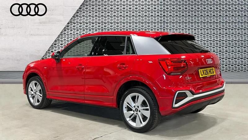 Nuevo Audi Q2 S-Line 150 CV (110 kW) 2026 Rojo SUV