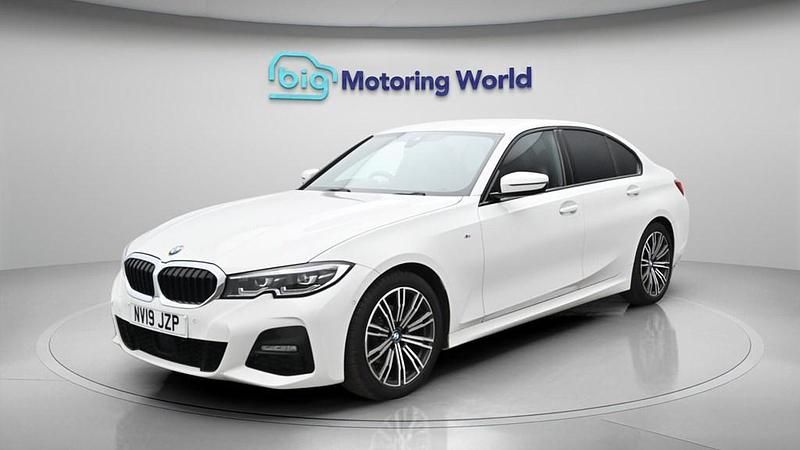 Used BMW 320 M Sport 190 HP (139 kW) 2019 White Sedan