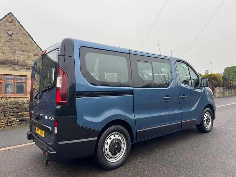 Used Vauxhall Vivaro 2017 Blue MPV