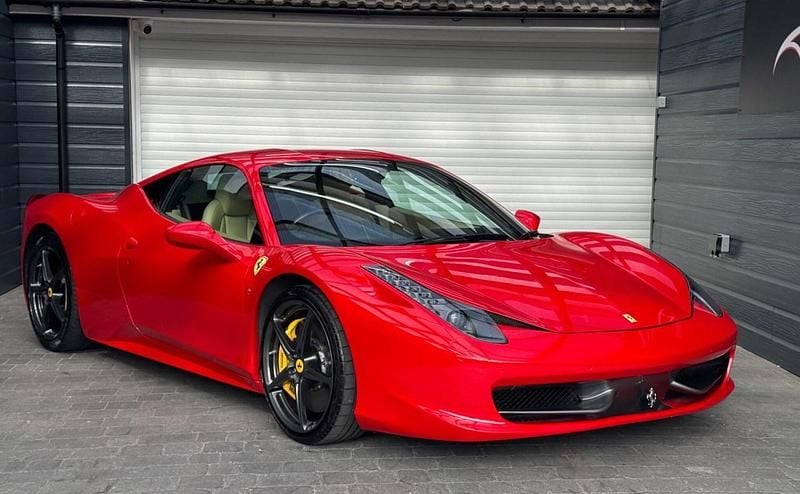 Used Ferrari 458 570 HP (419 kW) 2010 Red Coupe