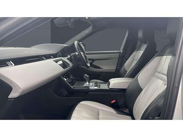 Used Land Rover Range Rover evoque R-Dynamic 150 HP (110 kW) 2019 Silver SUV