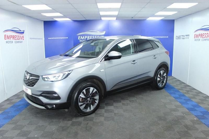 Used Vauxhall Grandland X S 130 HP (95 kW) 2020 Grey SUV
