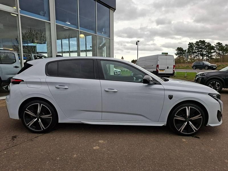 Used Peugeot 308 GTi 129 HP (94 kW) 2023 White Hatchback