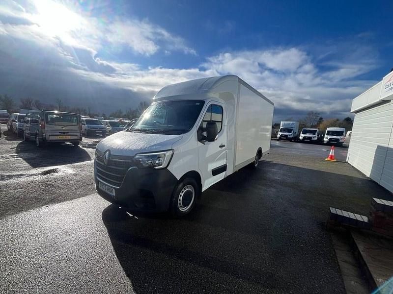 Used Renault Master Business 2023 White MPV