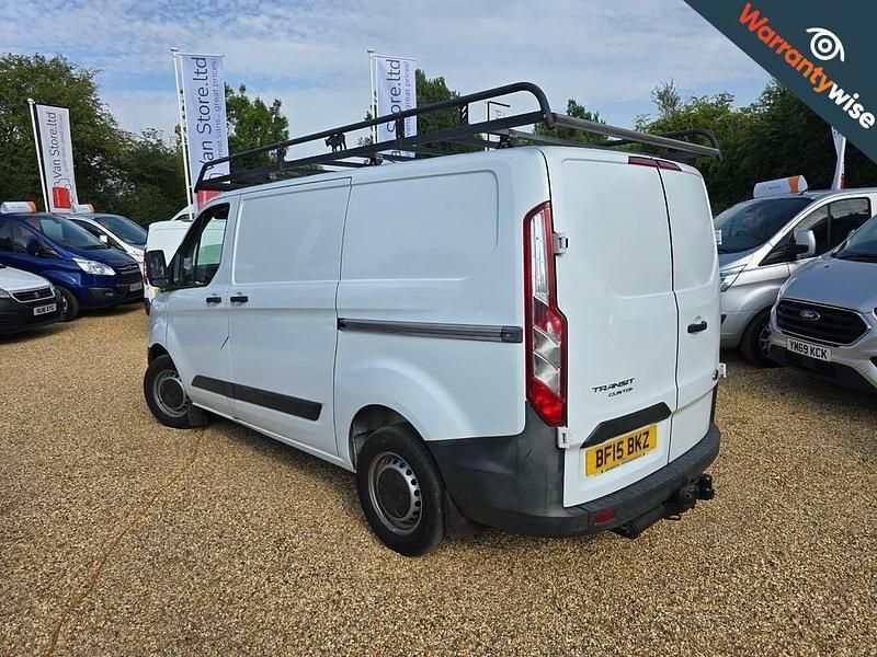 Usado Ford Transit Custom 100 HP (73 kW) 2015 Branco Van