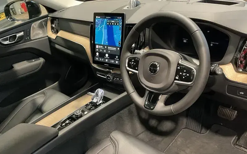 New Volvo XC60 Ultra 455 HP (334 kW) 2025 SUV