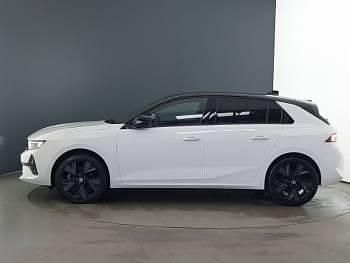 Used Vauxhall Astra 114 kW (156 HP) 2024 White Hatchback