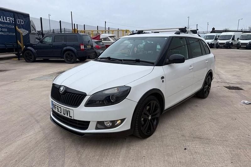 Used Skoda Fabia Monte Carlo 105 HP (77 kW) 2013 White Estate