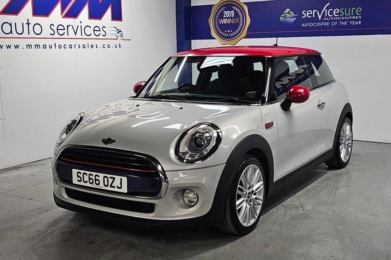 Silver Used 2016 Mini Cooper D Hatch Hatchback | £3,995 (A bit pricey) - Image 1/1