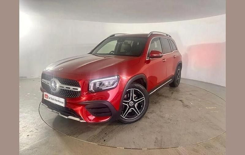 Second-hand Mercedes GLB200 AMG Line Premium 161 CP (118 kW) 2023 Roșu SUV