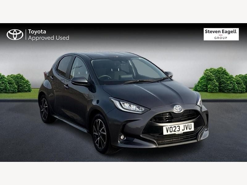 Used Toyota Yaris Hybrid Design 2023 Grey Hatchback