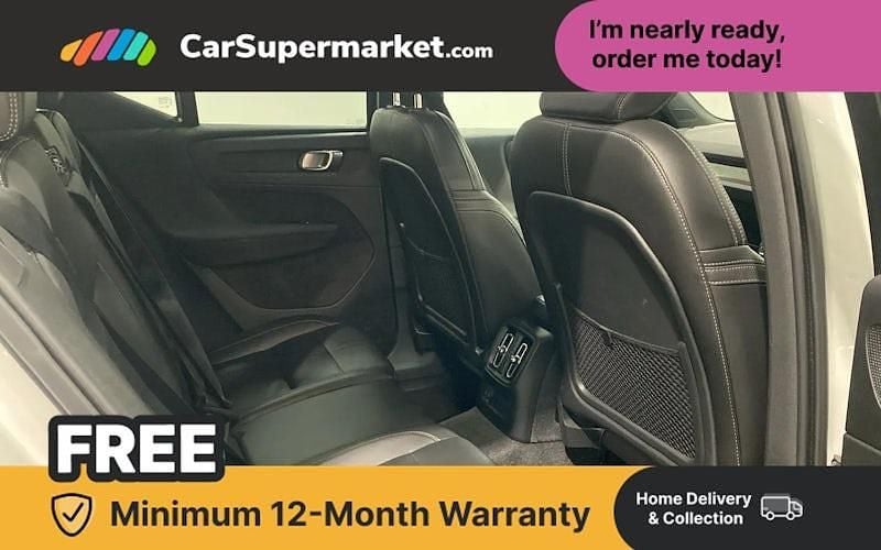 Used Volvo XC40 R-Design 211 HP (155 kW) 2021 White SUV