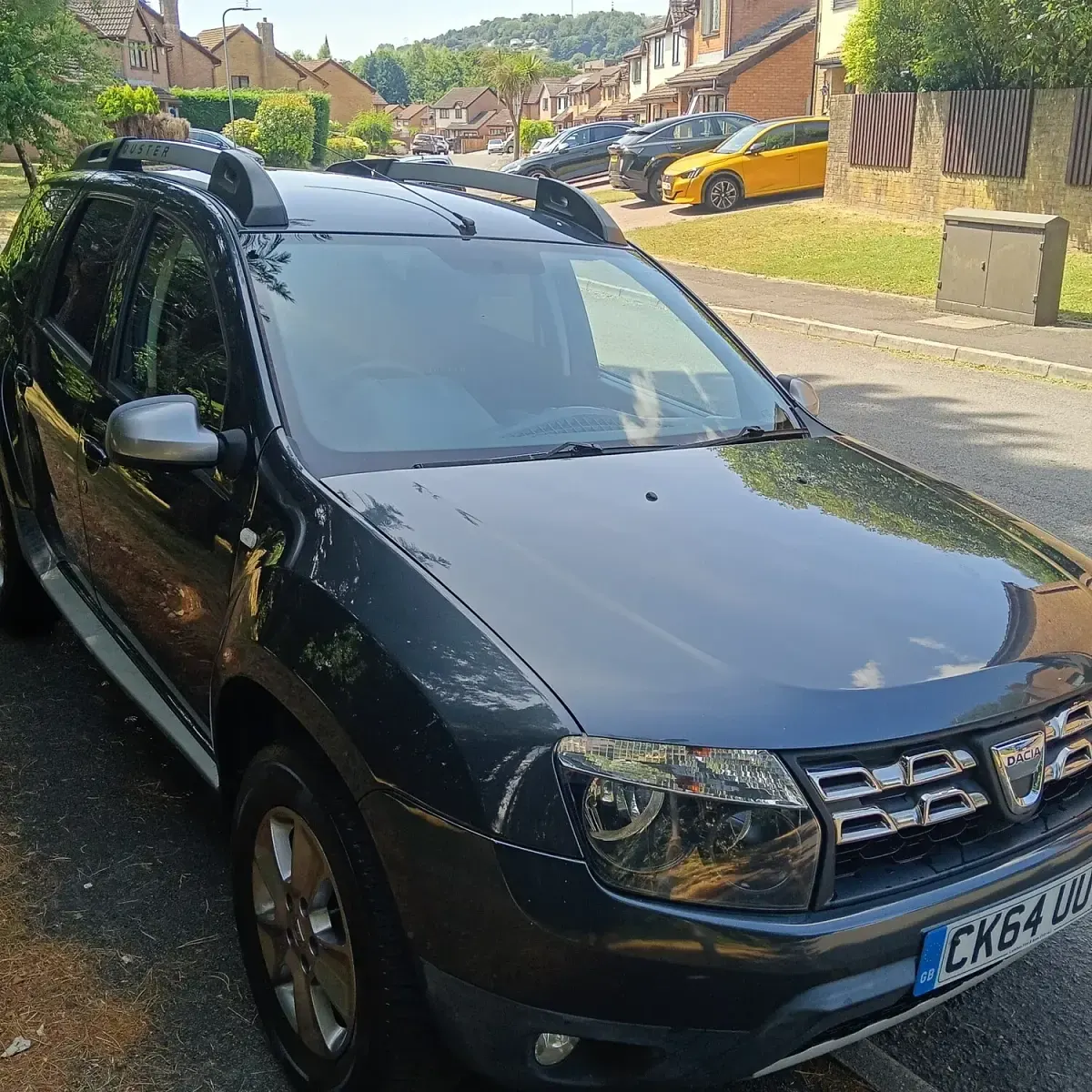 Used Dacia Duster Lauréate 110 HP (80 kW) 2015 Grey SUV
