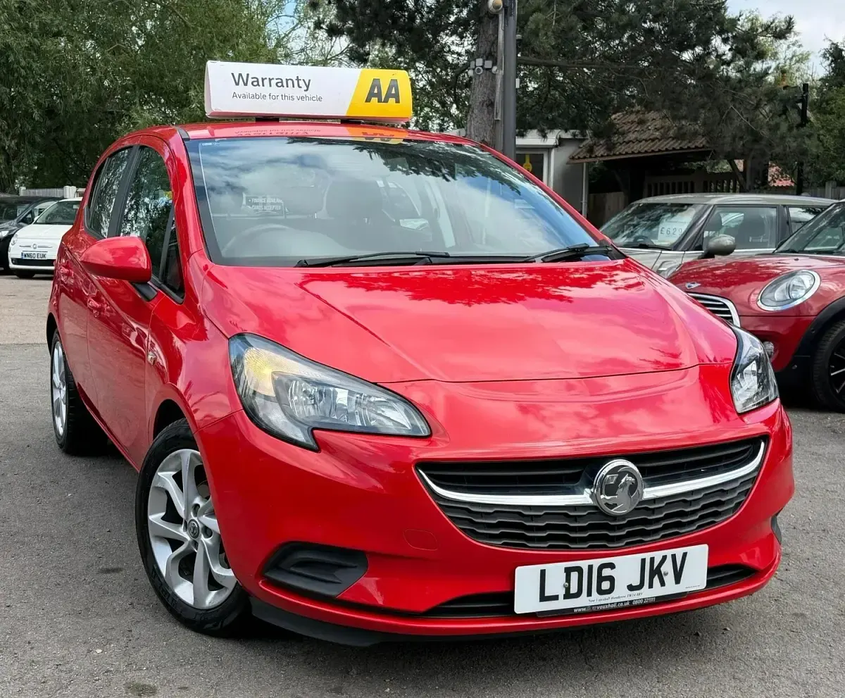 Used Vauxhall Corsa 90 HP (66 kW) 2015 Red Hatchback
