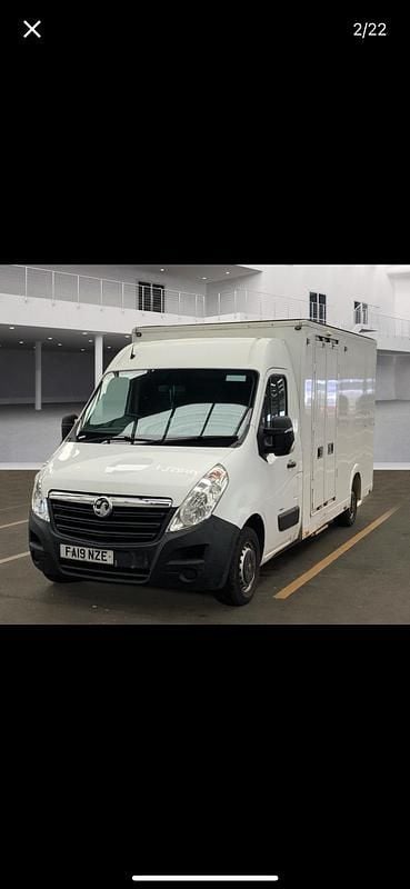 Second-hand Vauxhall Movano 145 CP (106 kW) 2019 Alb Monovolum