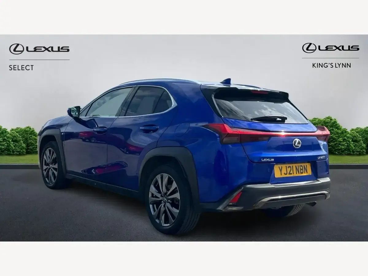 Begagnad Lexus UX E-FOUR 2021 Blå SUV