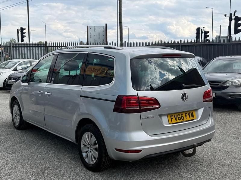 Usado VW Sharan SE 150 HP (110 kW) 2016 Prateado Monovolume