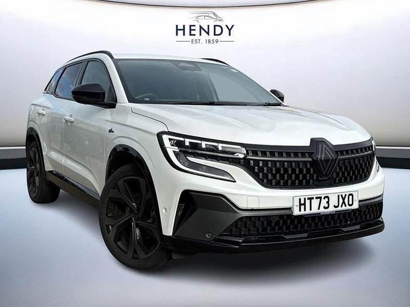 Arctic white Used 2023 Renault Austral Techno Esprit Alpine SUV | £22,499 (Fair price) - Image 1/1