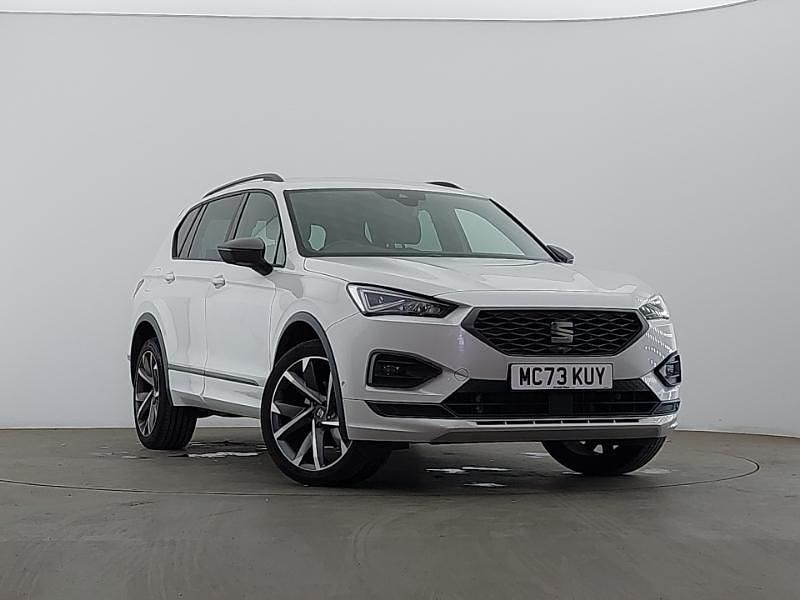 White Used 2023 Seat Tarraco FR Sport SUV | £29,498 (A bit pricey) - Image 1/4