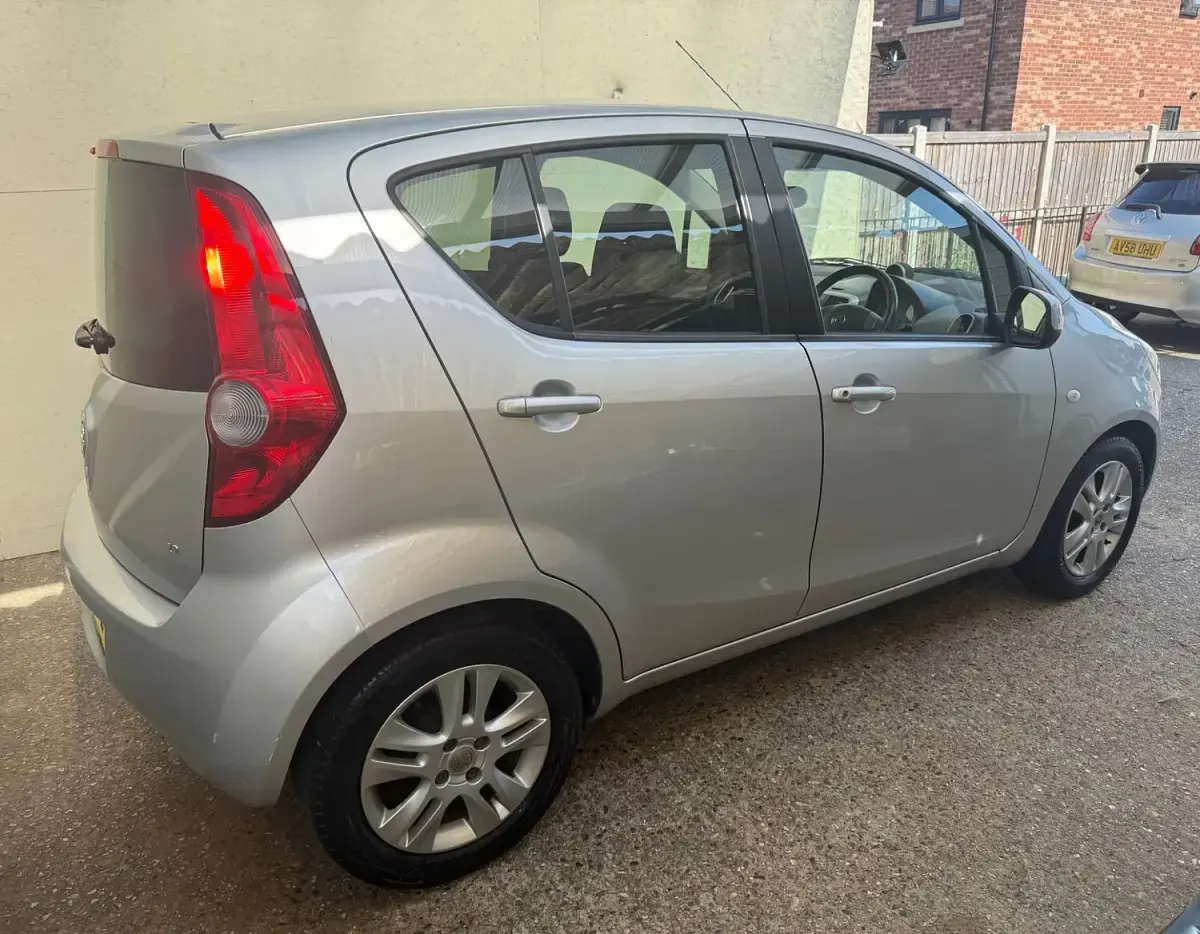 Used Vauxhall Agila 2012 Silver MPV