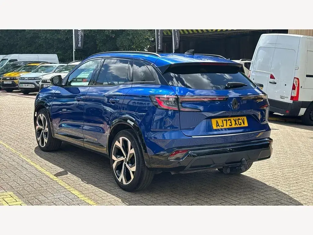 Used Renault Austral Iconic Esprit Alpine 200 HP (147 kW) 2024 Blue  SUV