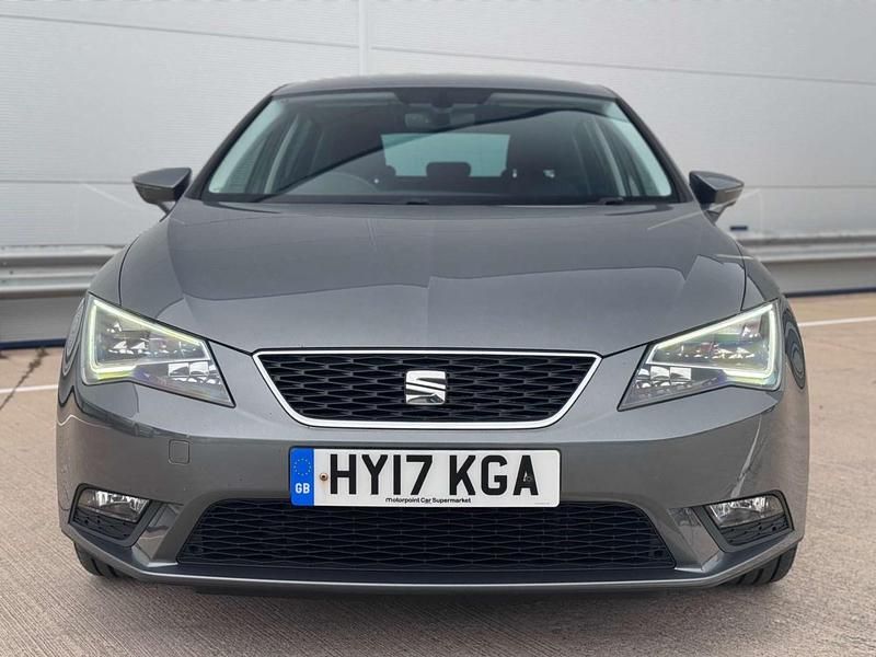 Begagnad Seat Leon SE Dynamic 150 HK (110 kW) 2017 Grå Halvkombi