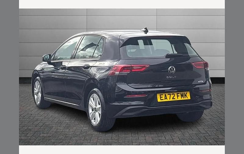 Used VW Golf VIII Life 150 HP (110 kW) 2022 Black Hatchback